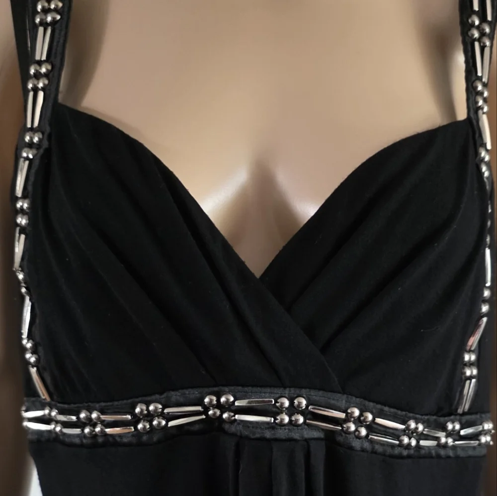 Le Chateau Black Sleeveless Sweatheart Neck Top, Silver Beaded Accents,Size XL - Picture 3 of 12
